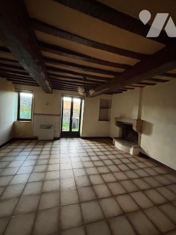 Nouveau mandat, maison de village située sur la commune de Vrigne Aux Bois avec travaux à prévo...