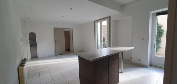 Appartement T3 lumineux de 63 m² avec cave