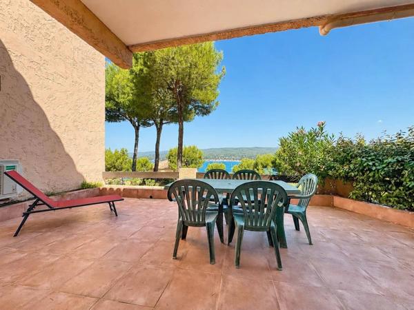 Saint-Cyr-sur-Mer - La Madrague - Appartement 2 pièces de 30 m² avec une terrasse de 35 m² offrant une vue panoramique