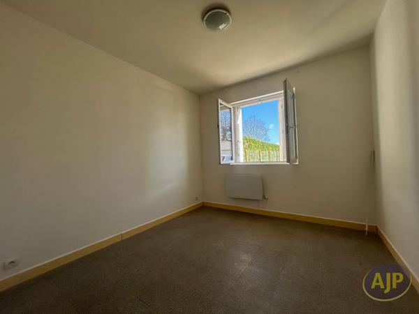 Location maison Les Eglisottes Et Chalaures : 749 € - AJP Immobilier Saint Andre de Cubzac