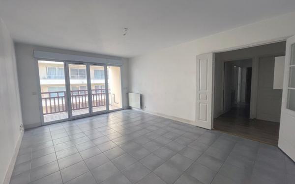 Appartement à louer    3 pièces • 64,16 m2 Bayonne