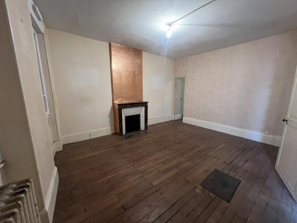 Maison à vendre |  Saint-Amand-Montrond |  3 pièces | 116 m²