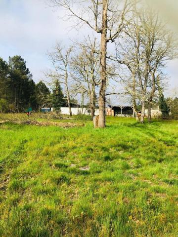 terrain viabilisé dans un lotissement (1620m2)