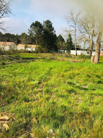 terrain viabilisé dans un lotissement (1620m2)