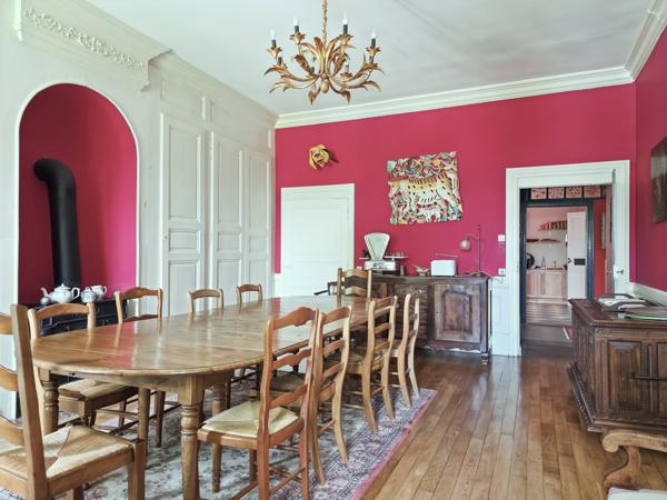 Maison 16 pièces - 484 m²