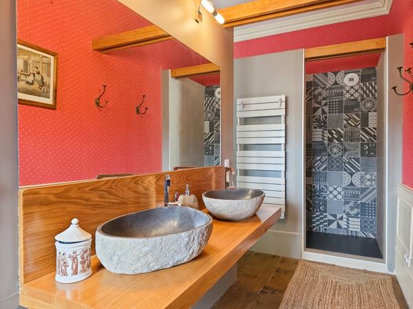 Maison 16 pièces - 484 m²