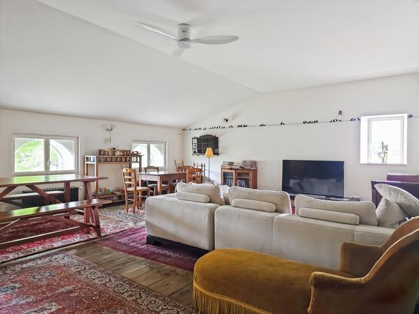 Maison 16 pièces - 484 m²