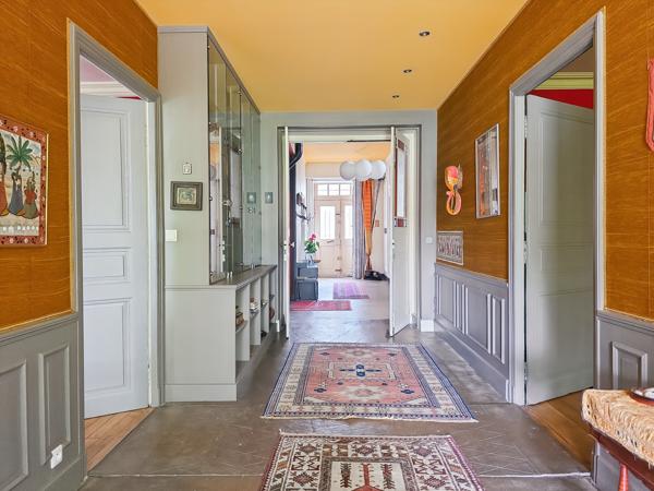 Maison 16 pièces - 484 m²