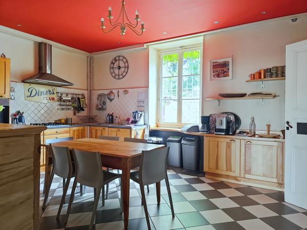 Maison 16 pièces - 484 m²