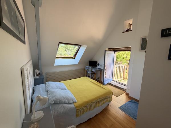 Maison de caractère avec vue sur le Golfe du Morbihan – Accès direct mer – Grand terrain