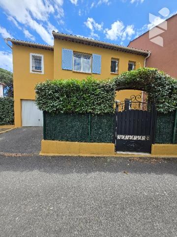 A VENDRE, maison située dans le quartier très recherché et verdoyant de La Tour de Mare à Fréjus