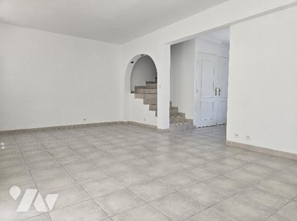 A VENDRE, maison située dans le quartier très recherché et verdoyant de La Tour de Mare à Fréjus