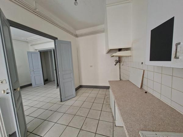 Un appartement 59m2 T2 -balcon-
