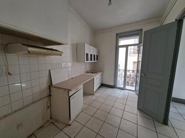 Un appartement 59m2 T2 -balcon-
