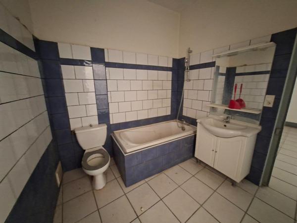 Un appartement 59m2 T2 -balcon-