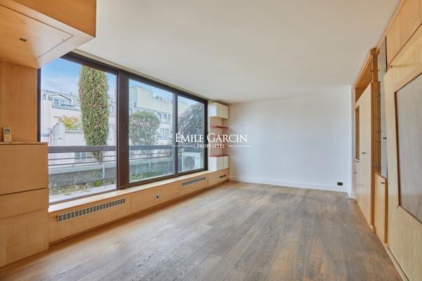 À vendre - Appartement -  Paris 75008 - Champs Elysées- Terrasse