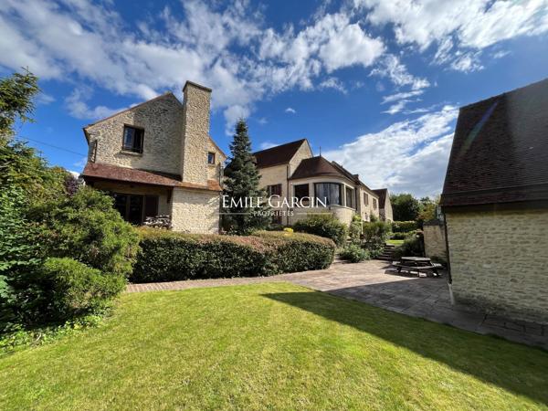 Propriété d'exception à vendre, Hameau privé au coeur du Vexin français