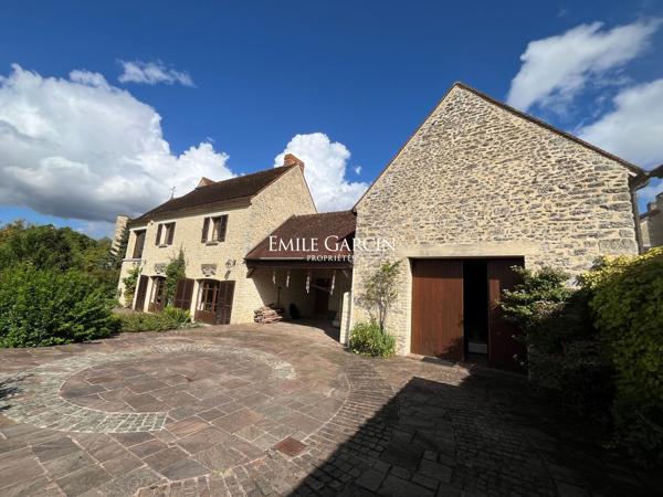 Propriété d'exception à vendre, Hameau privé au coeur du Vexin français