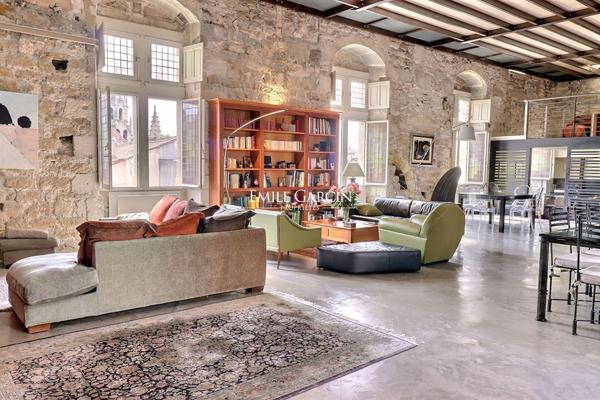 A vendre - Grand appartement dans le centre historique d'Avignon