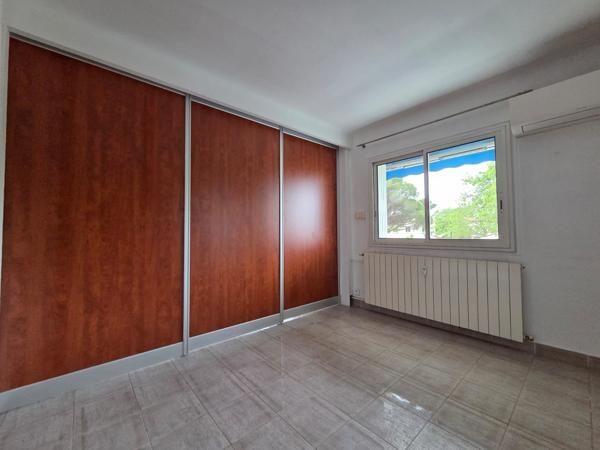 Appartement
         3 pièces
        - 61 m² Exclusivité 325 000 € *