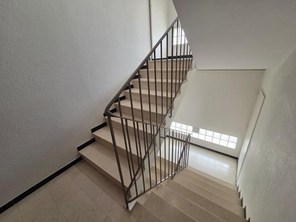 Appartement
         3 pièces
        - 61 m² Exclusivité 325 000 € *