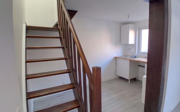 Appartement à louer    2 pièces •  Pont-l'Évêque