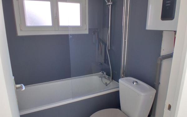 Appartement à louer    2 pièces •  Pont-l'Évêque