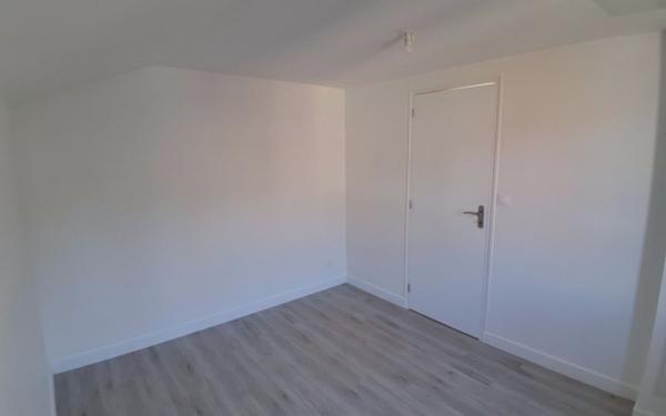 Appartement à louer    2 pièces •  Pont-l'Évêque