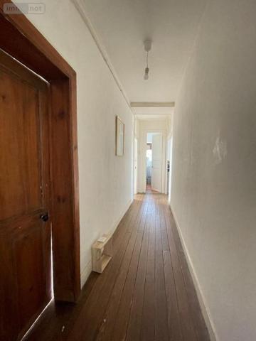 Immeuble à vendre à Montfort-le-Gesnois dans la Sarthe (72450), ref : 72033-281