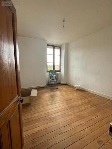 Immeuble à vendre à Montfort-le-Gesnois dans la Sarthe (72450), ref : 72033-281
