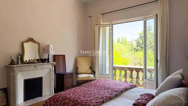 A vendre - Propriété avec piscine | Domaine privé | 674 m² habitables | Terrain 2 418 m²  - Marseille 12ème (13012)