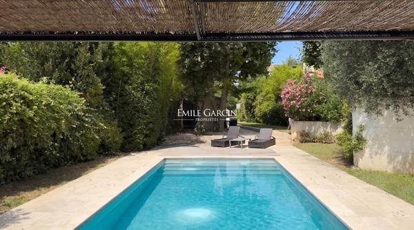 A vendre - Propriété avec piscine | Domaine privé | 674 m² habitables | Terrain 2 418 m²  - Marseille 12ème (13012)