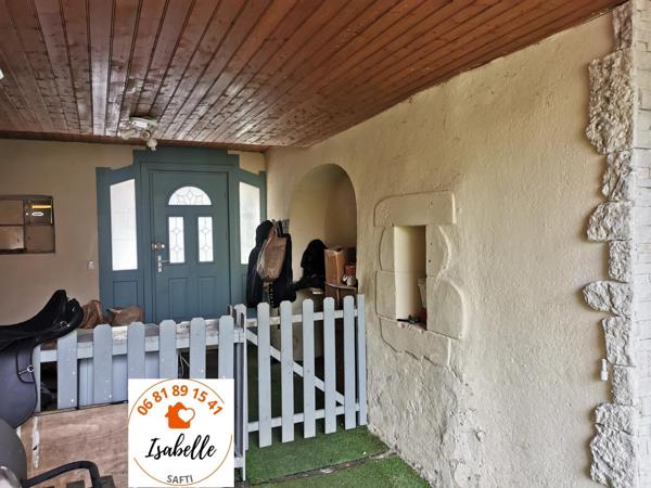 A 15 mn d’Auch, appartement dans un village : 4 chambres, 1 salle d bain, 1 salle d’eau, 2 WC.