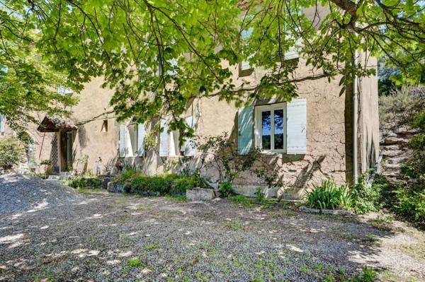 Location Maison de luxe Aix-en-Provence 8 Pièces 250 m²