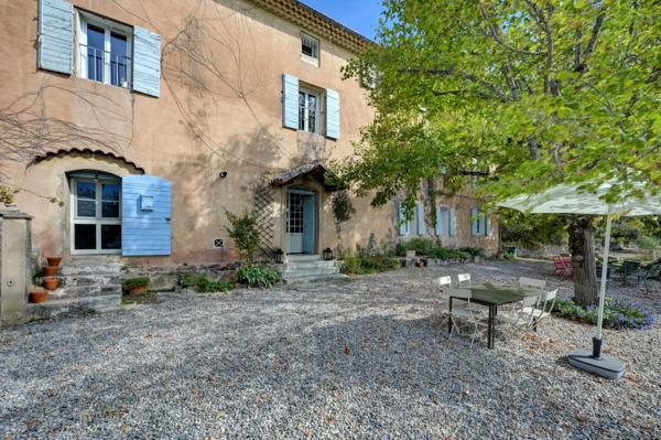 Location Maison de luxe Aix-en-Provence 8 Pièces 250 m²