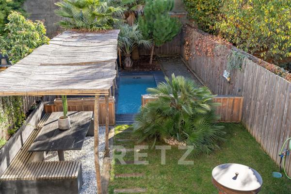 Maison Art déco rénovée avec jardin et garage