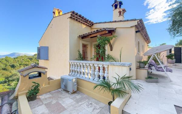 Appartement à vendre    4 pièces • 119,30 m2 Falicon