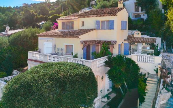 Appartement à vendre    4 pièces • 119,30 m2 Falicon