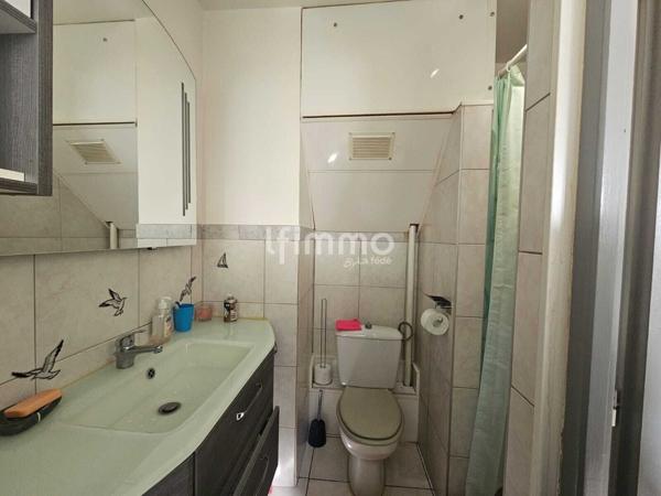 Charmant F1 avec extérieur