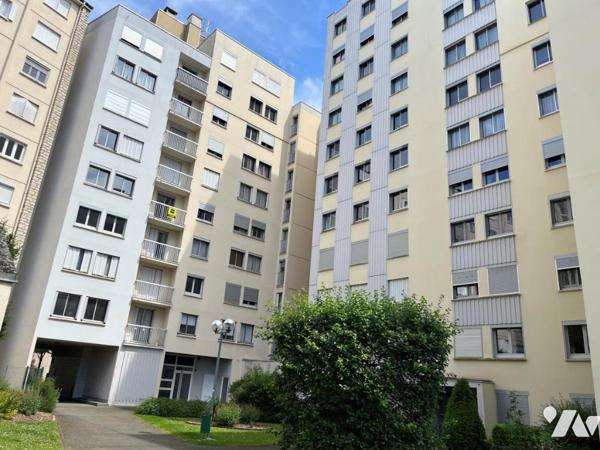 DIJON, Boulevard de la Marne, appartement de type IV avec garage au calme sur passage intérieur