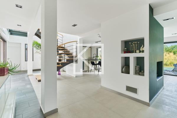 Sublime contemporaine vue dégagée
