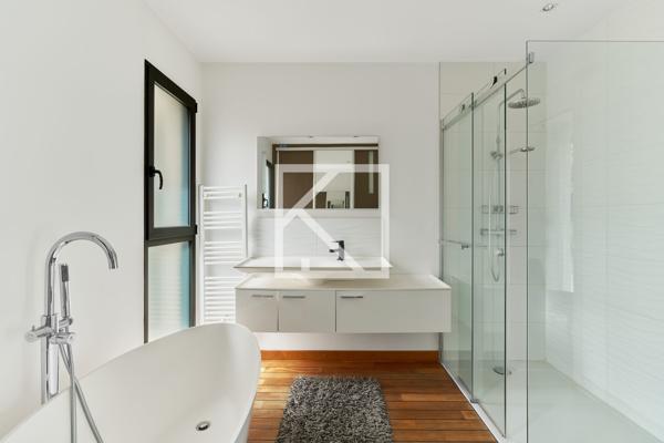 Sublime contemporaine vue dégagée