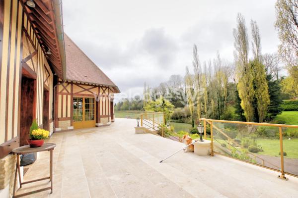 Maison à vendre 10 pièces de 380 m² à Pont-l'Évêque