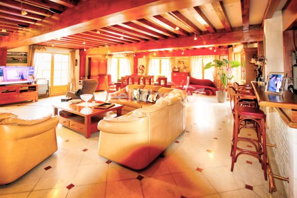 Maison à vendre 10 pièces de 380 m² à Pont-l'Évêque