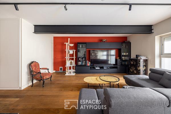 Loft dans une ancienne fabrique de poupées avec terrasse