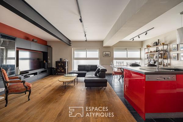 Loft dans une ancienne fabrique de poupées avec terrasse