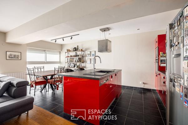 Loft dans une ancienne fabrique de poupées avec terrasse