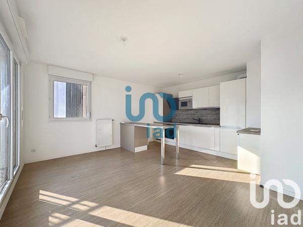Appartement 2 pièces de 42 m² à Vert-Saint-Denis (77240)