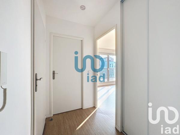 Appartement 2 pièces de 42 m² à Vert-Saint-Denis (77240)