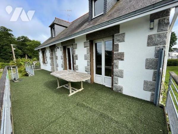 Maison à vendre à Lanvollon (22290) en Côtes-d'Armor (22)

À vendre, maison située à Lanvollo...